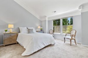A beautiful bedroom with a beautiful window